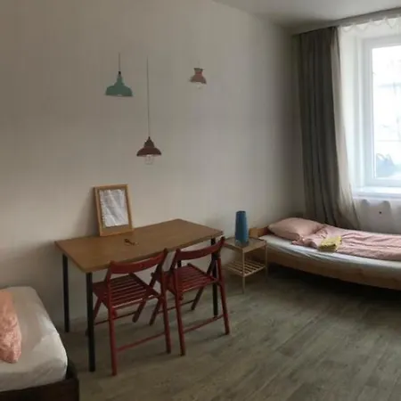 Na Trech S Parkovani Apartmán
